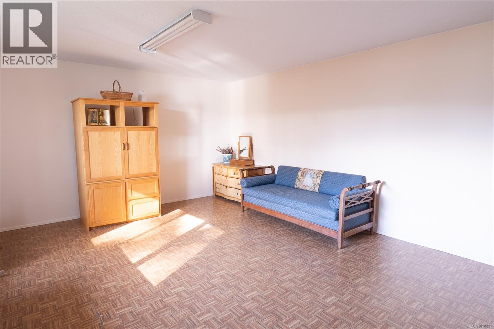 354 Old Scott Rd, Salt Spring