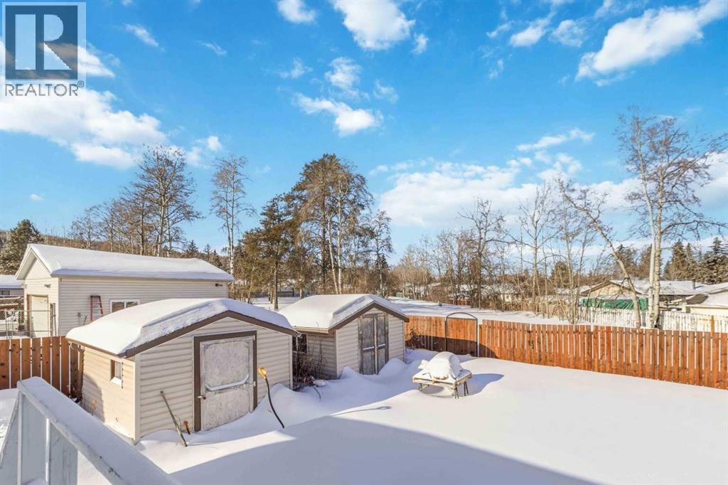 17 CLARK Crescent, Fort McMurray