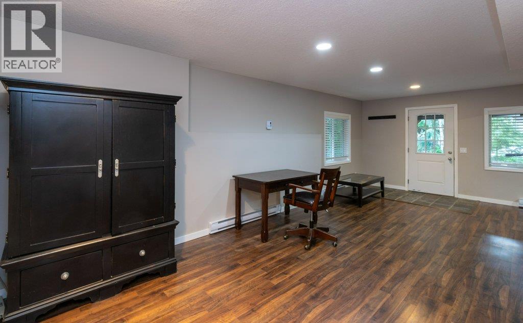 7268 ESTATE PLACE - 22