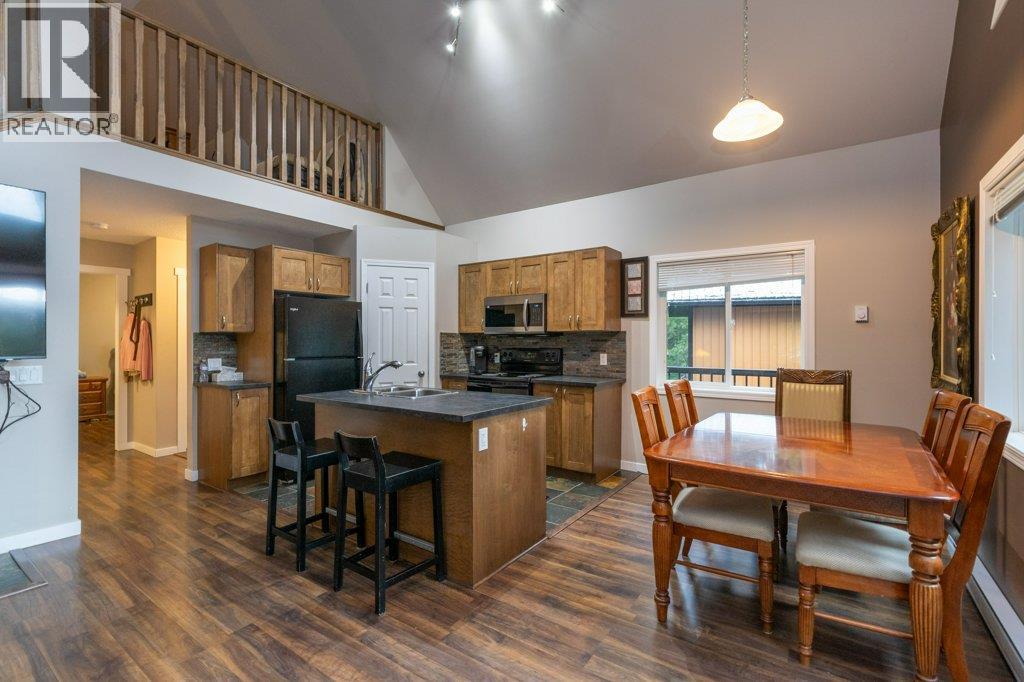 7268 ESTATE PLACE - 7