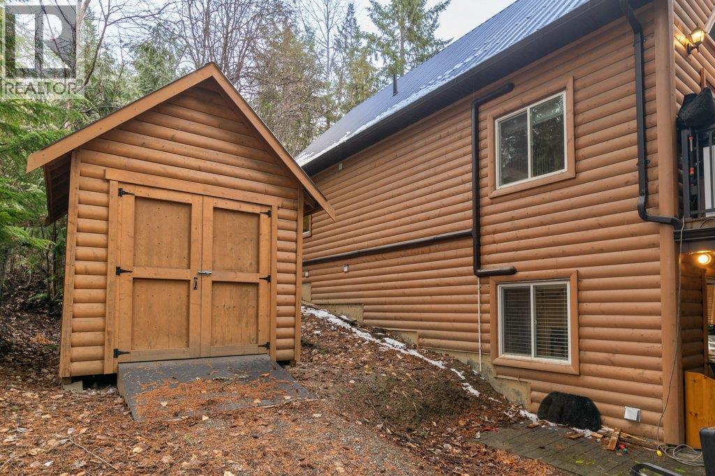 7268 ESTATE PLACE - 42