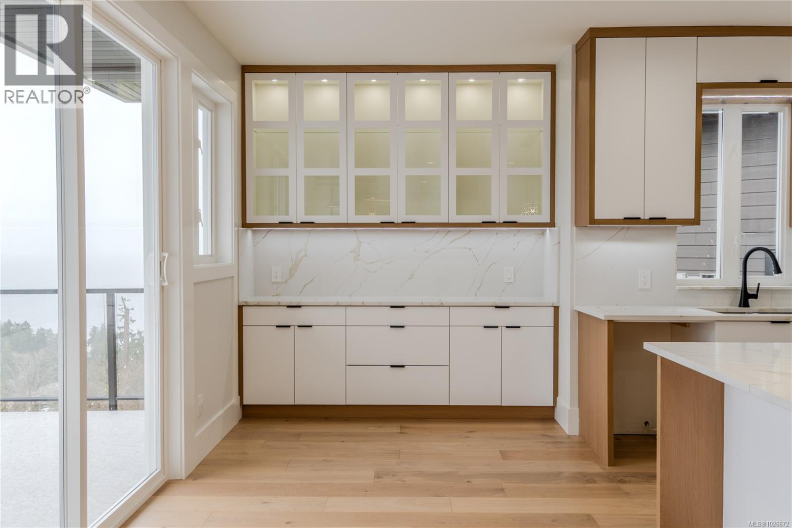 114 ABALONE PL S - 15