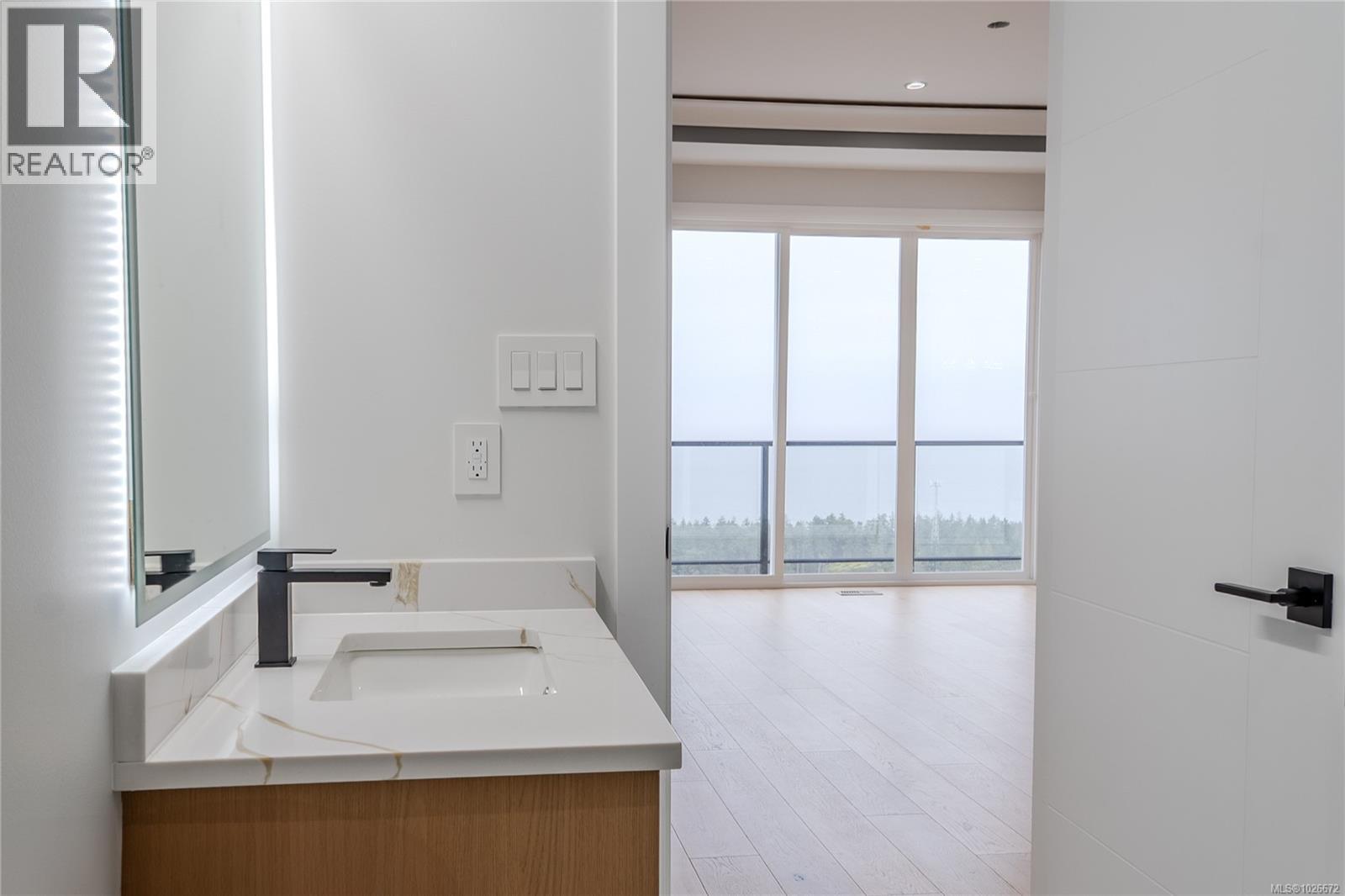 114 ABALONE PL S - 22