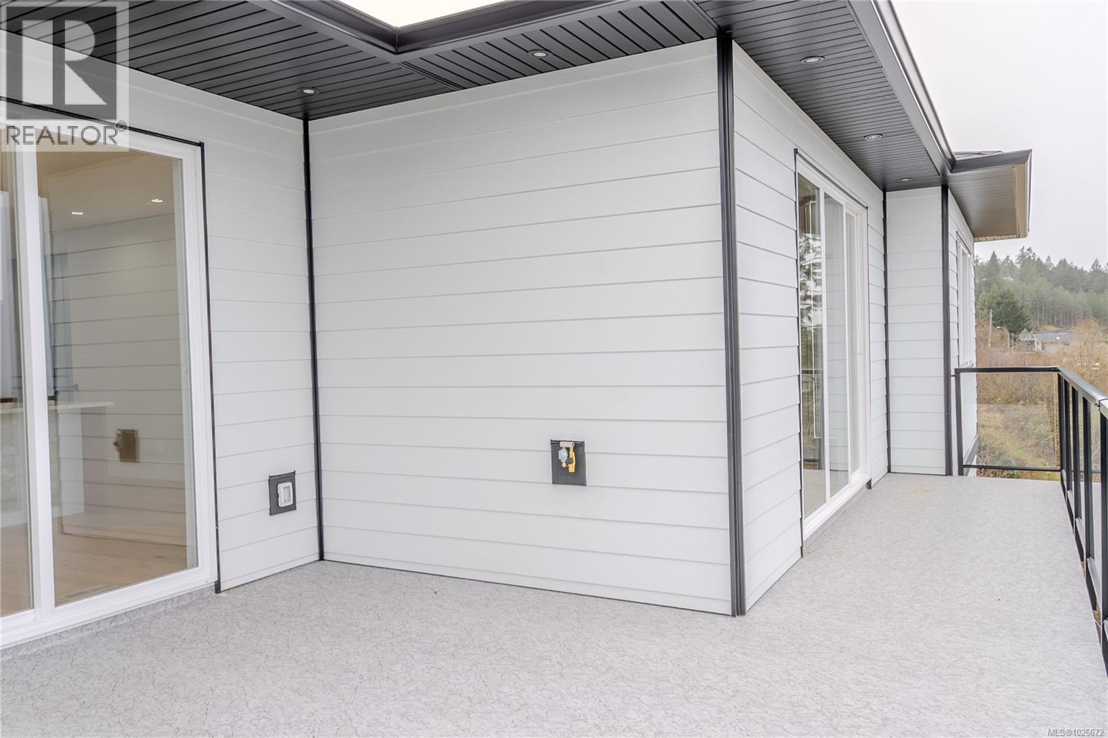 114 ABALONE PL S - 33