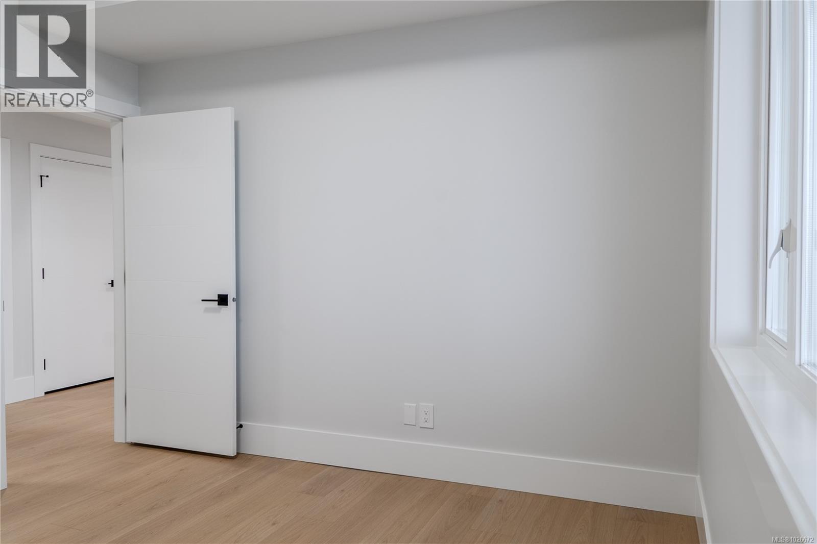 114 ABALONE PL S - 50