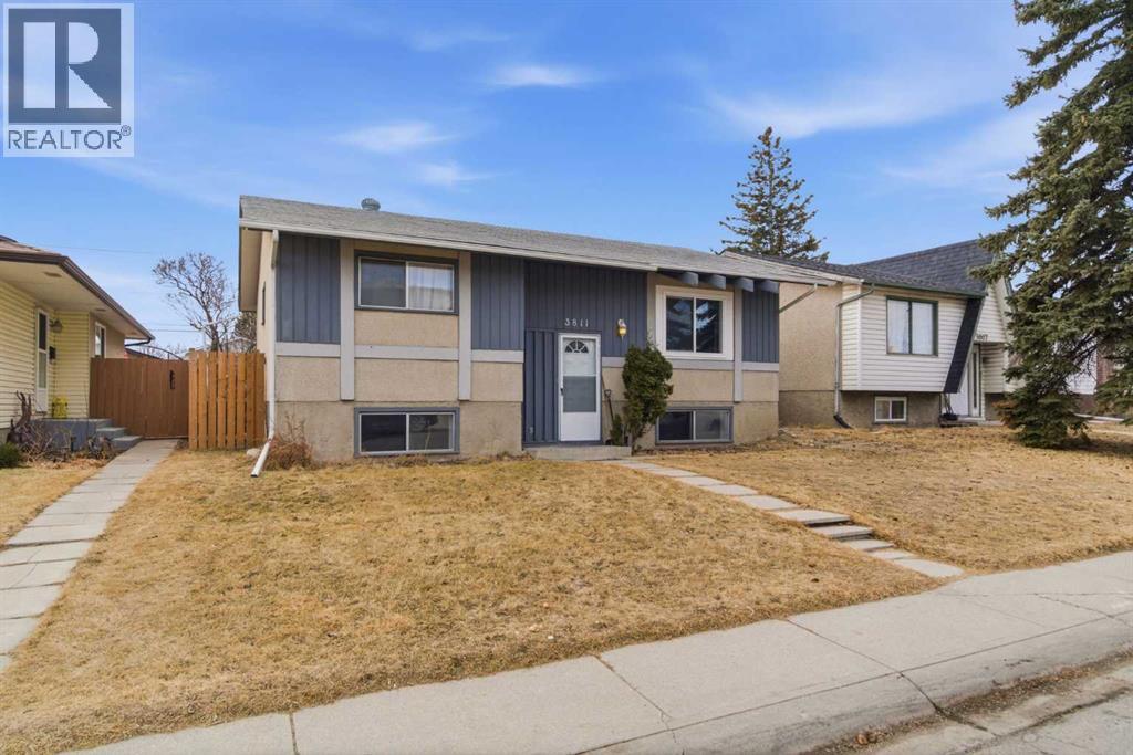 Single Family House Bi-level for Sale in   Avenue NE Marlborough Calgary 
