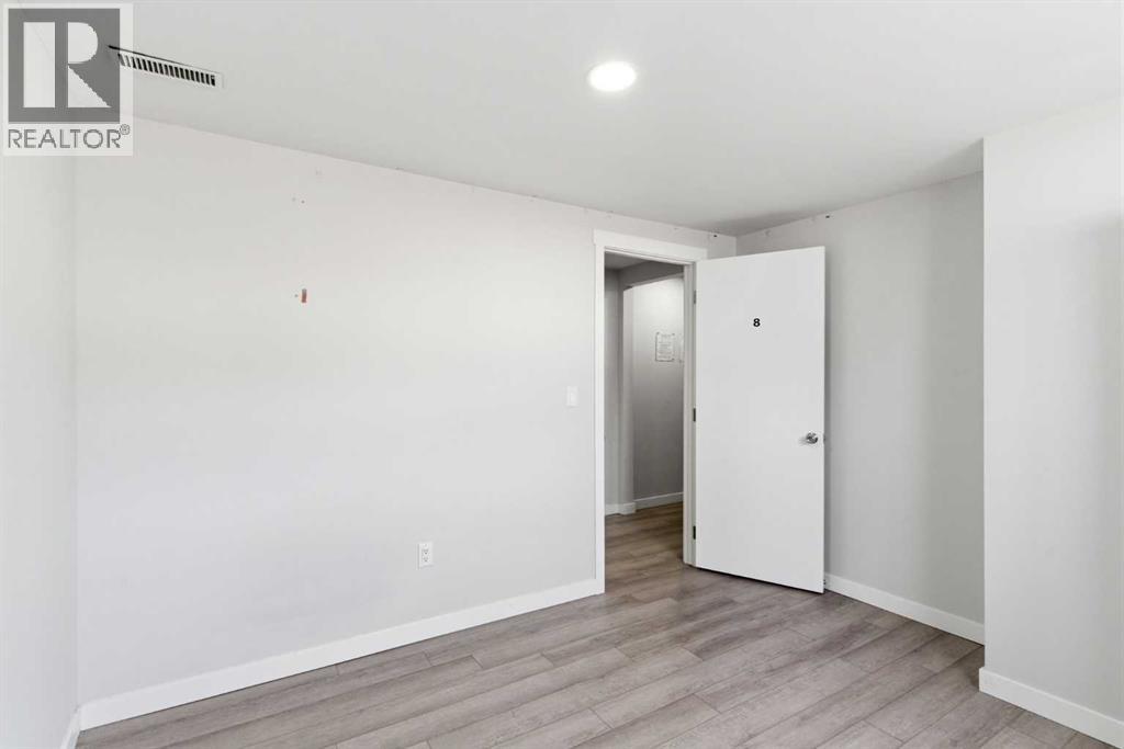 Single Family House Bi-level for Sale in   Avenue NE Marlborough Calgary 