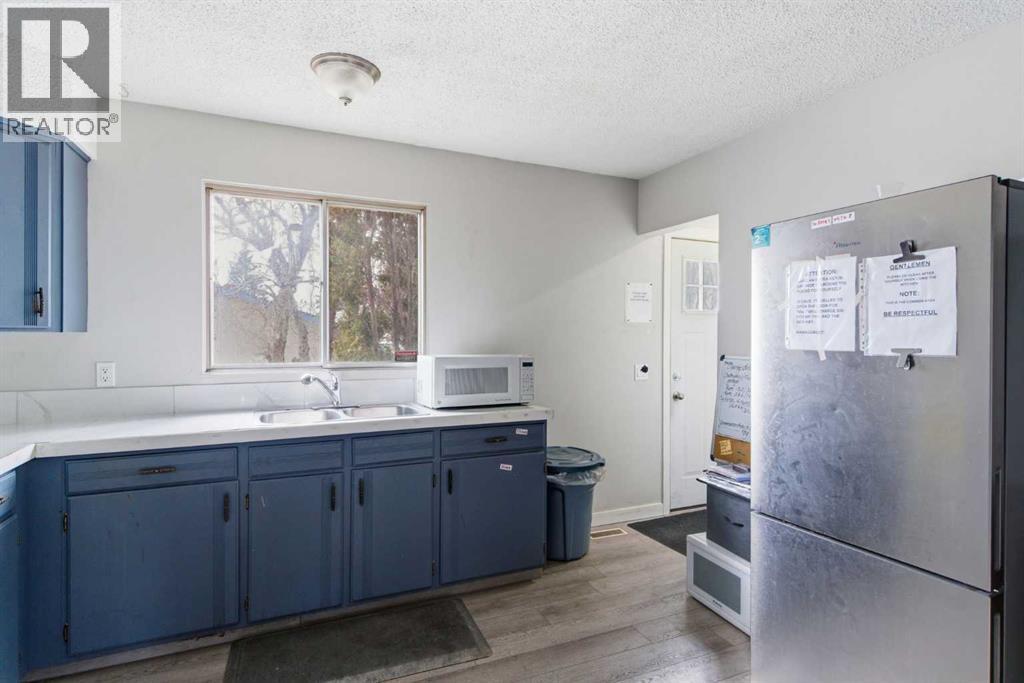 Single Family House Bi-level for Sale in   Avenue NE Marlborough Calgary 