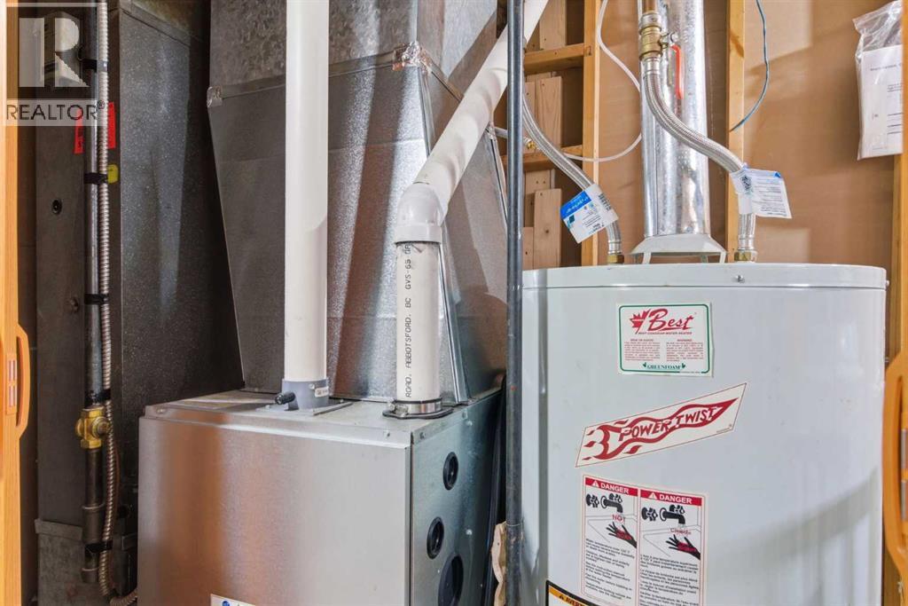 Single Family House Bi-level for Sale in   Avenue NE Marlborough Calgary 