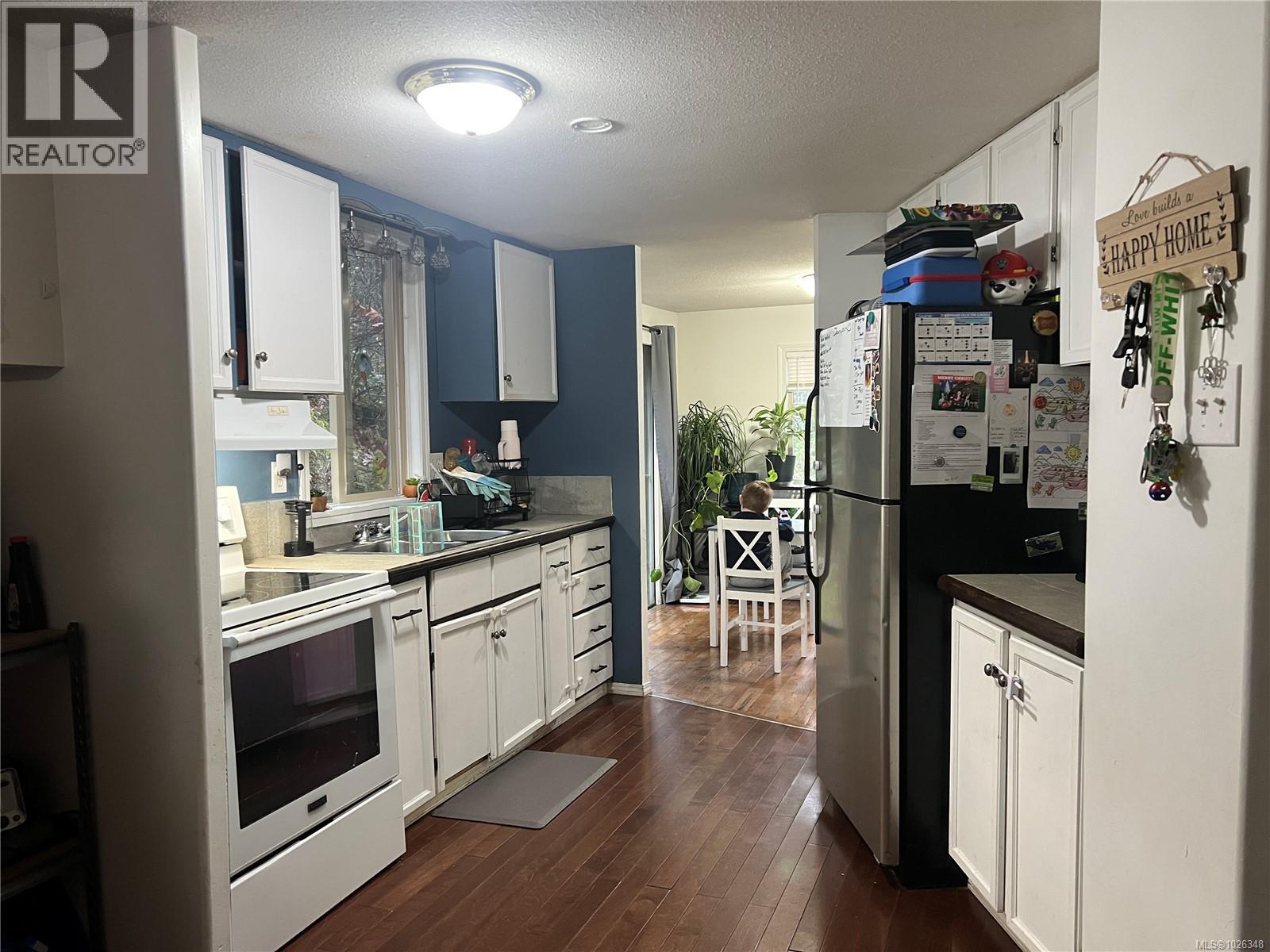 997 Cedar Rd - 4