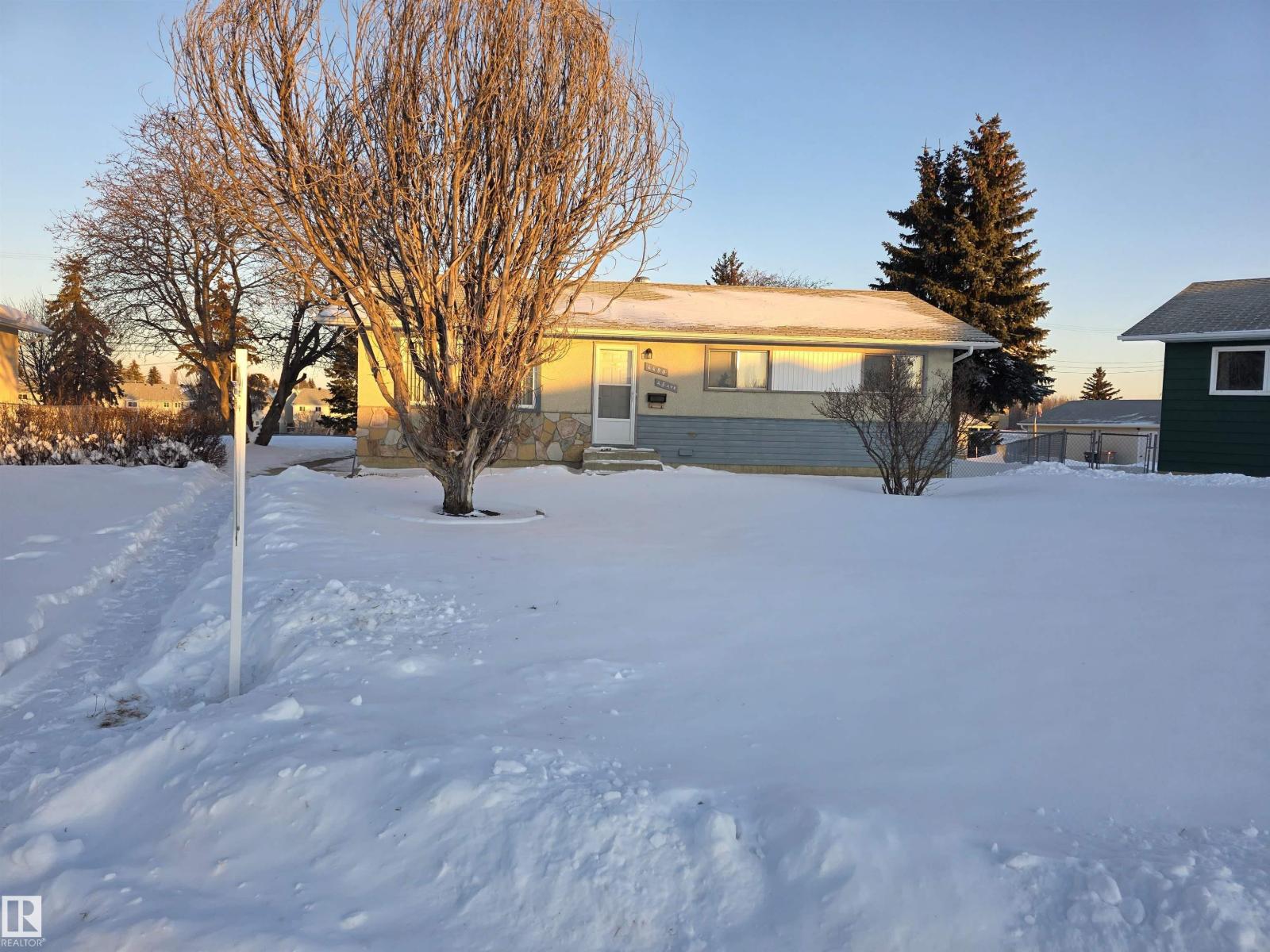 
          4400 45 AV
            <br/>
            <span>Stony Plain</span>
            , 
            <span>AB</span>
             <span>T7Z1J3</span>
         - Photo 17