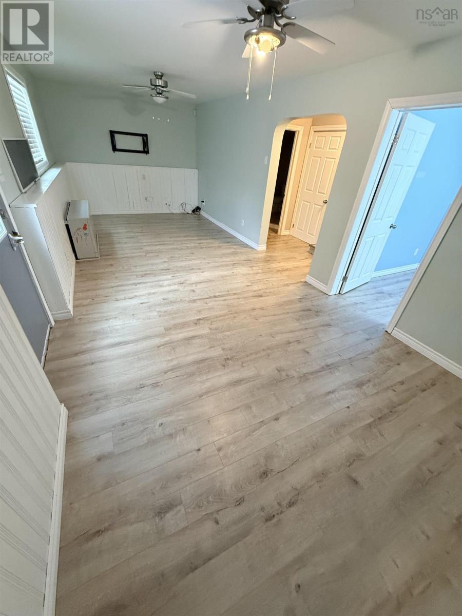 Property 23 of 41 of 87 Murphy Road