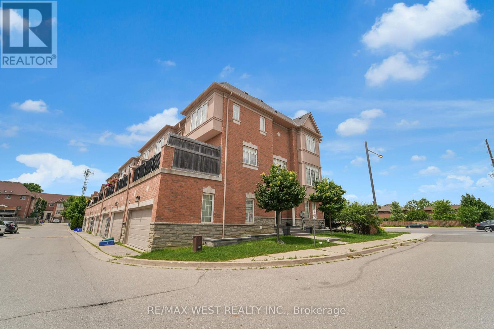 4753 HIGHWAY 7 - Photo 5 of 35, Vaughan (East Woodbridge), Ontario