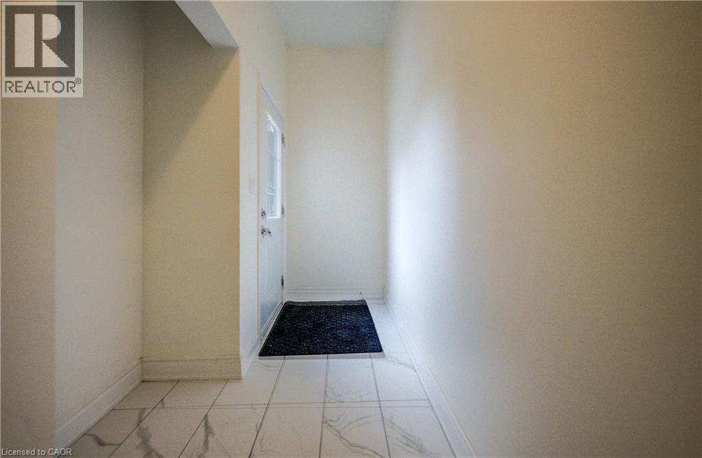 255 WOOLWICH Unit 206 photo 3