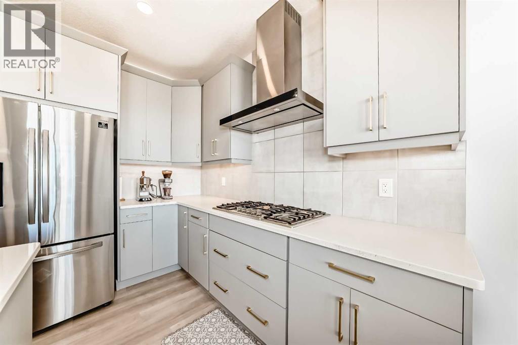 Single Family House for Sale in  Crestmont Drive SW Crestmont Calgary 