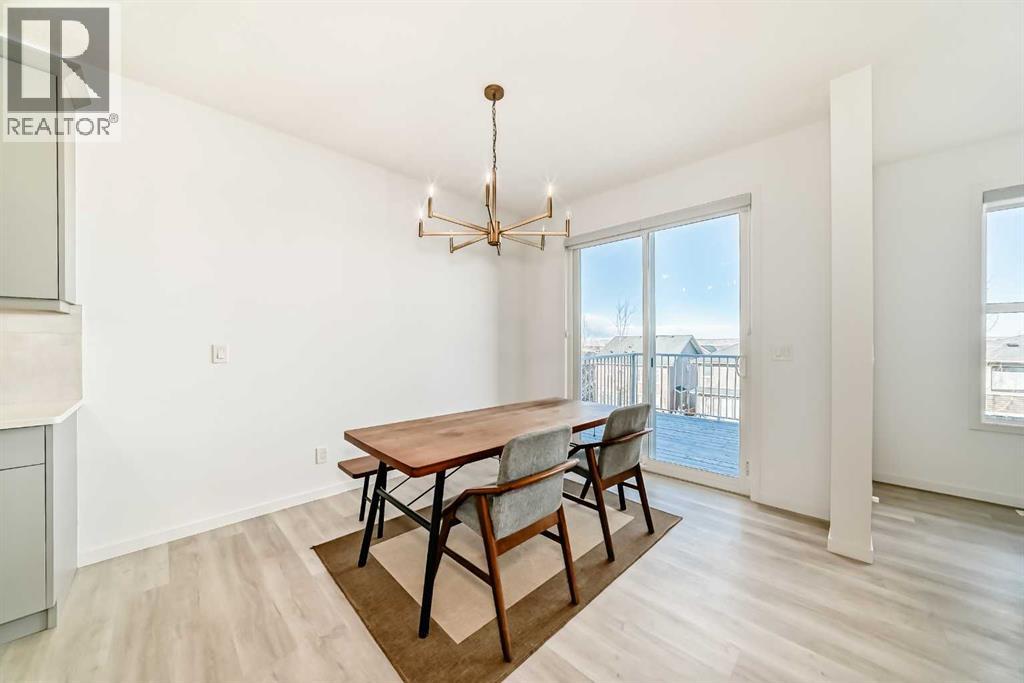 Single Family House for Sale in  Crestmont Drive SW Crestmont Calgary 