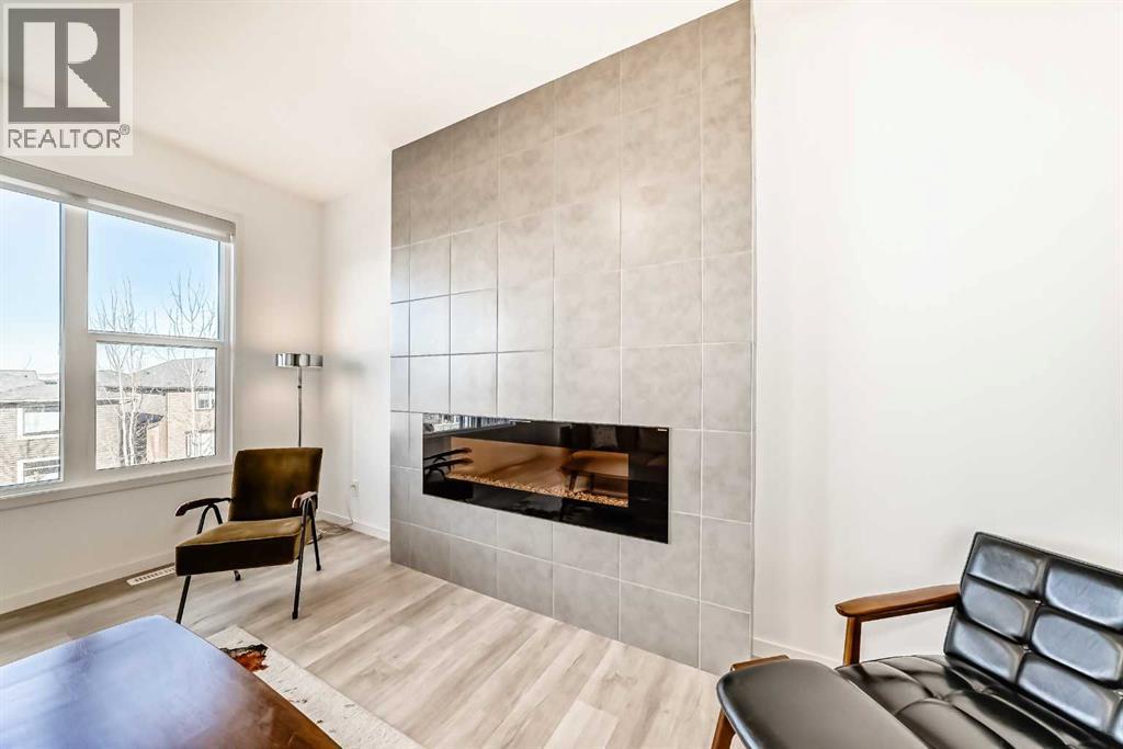 Single Family House for Sale in  Crestmont Drive SW Crestmont Calgary 