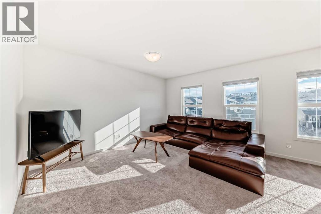 Single Family House for Sale in  Crestmont Drive SW Crestmont Calgary 