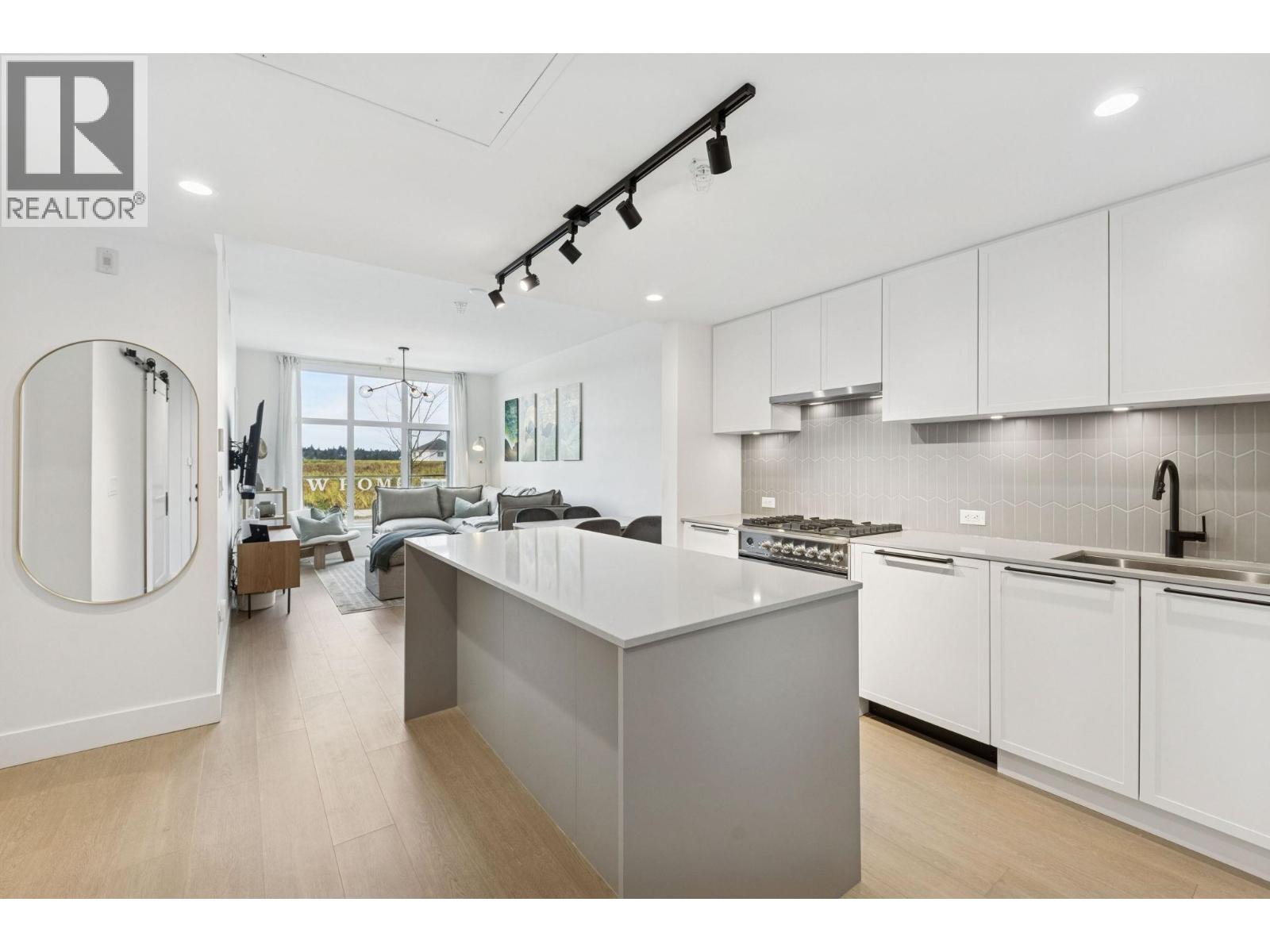 101 320 RIDGE STREET, Tsawwassen