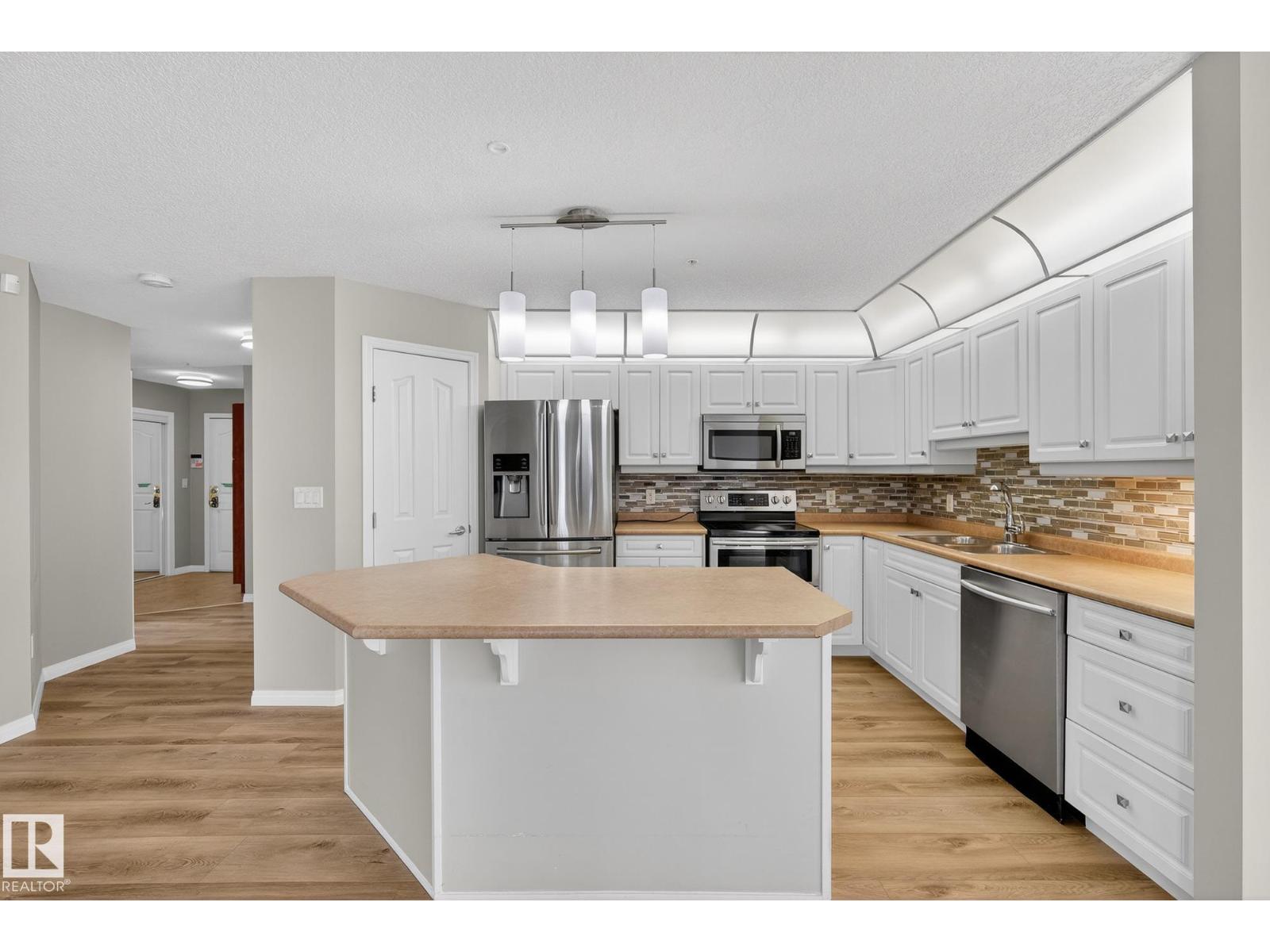 #104 10308 114 ST NW - 13