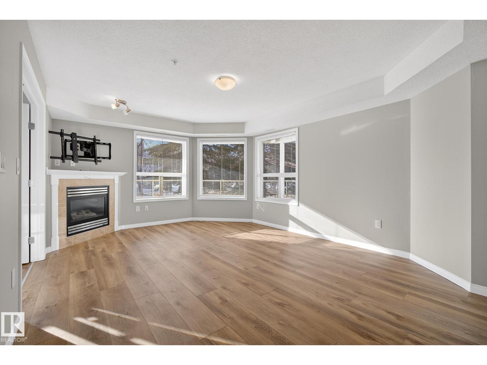 #104 10308 114 ST NW - 20