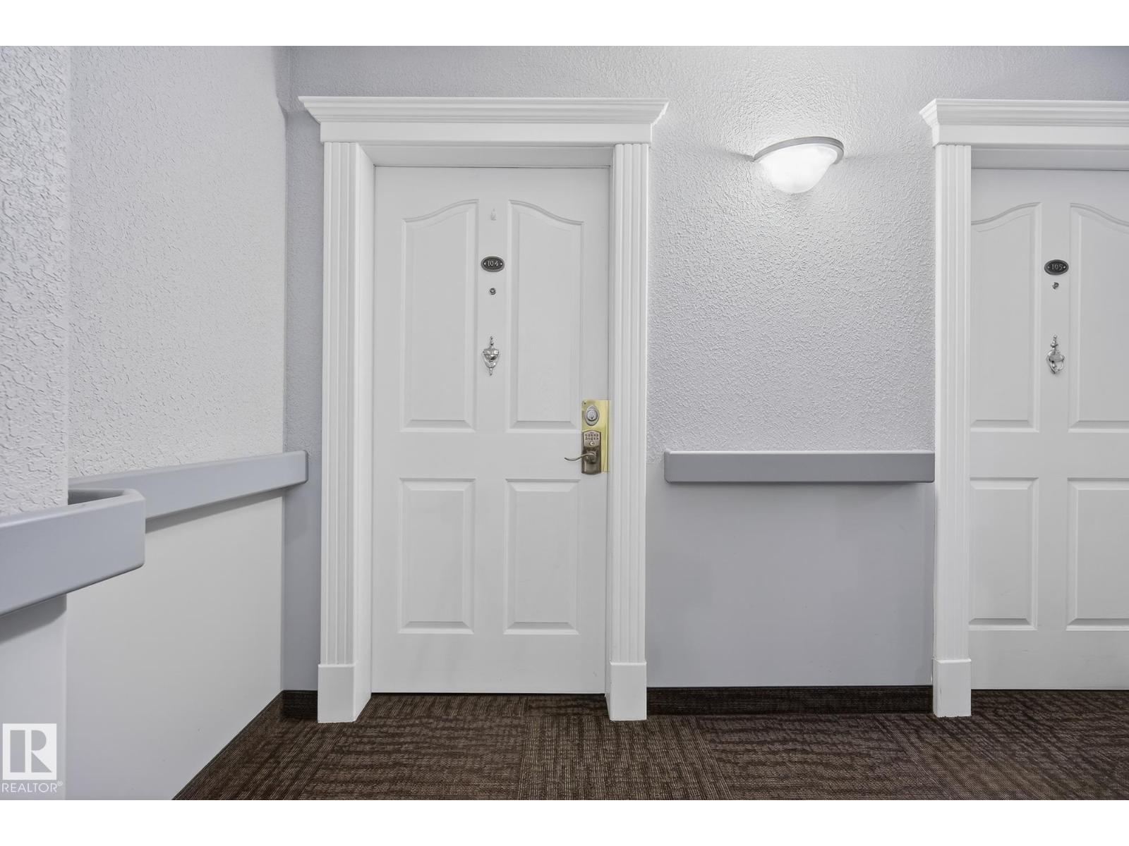 #104 10308 114 ST NW - 33