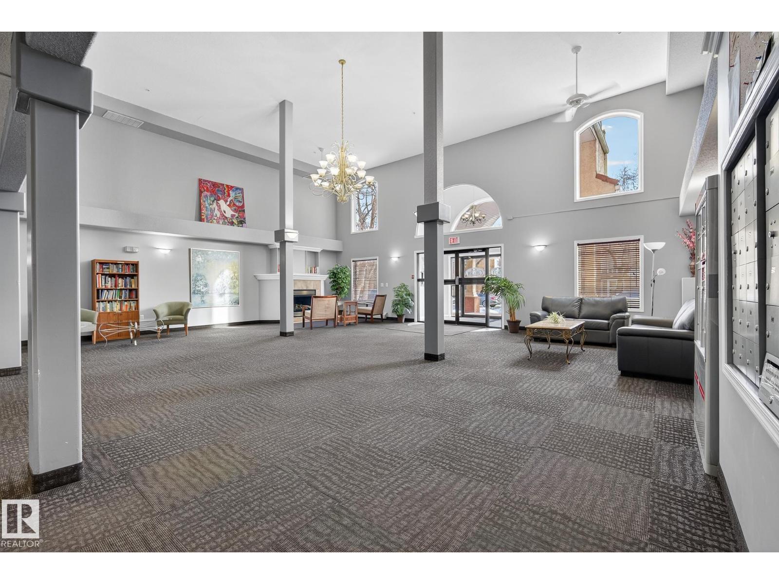 #104 10308 114 ST NW - 5