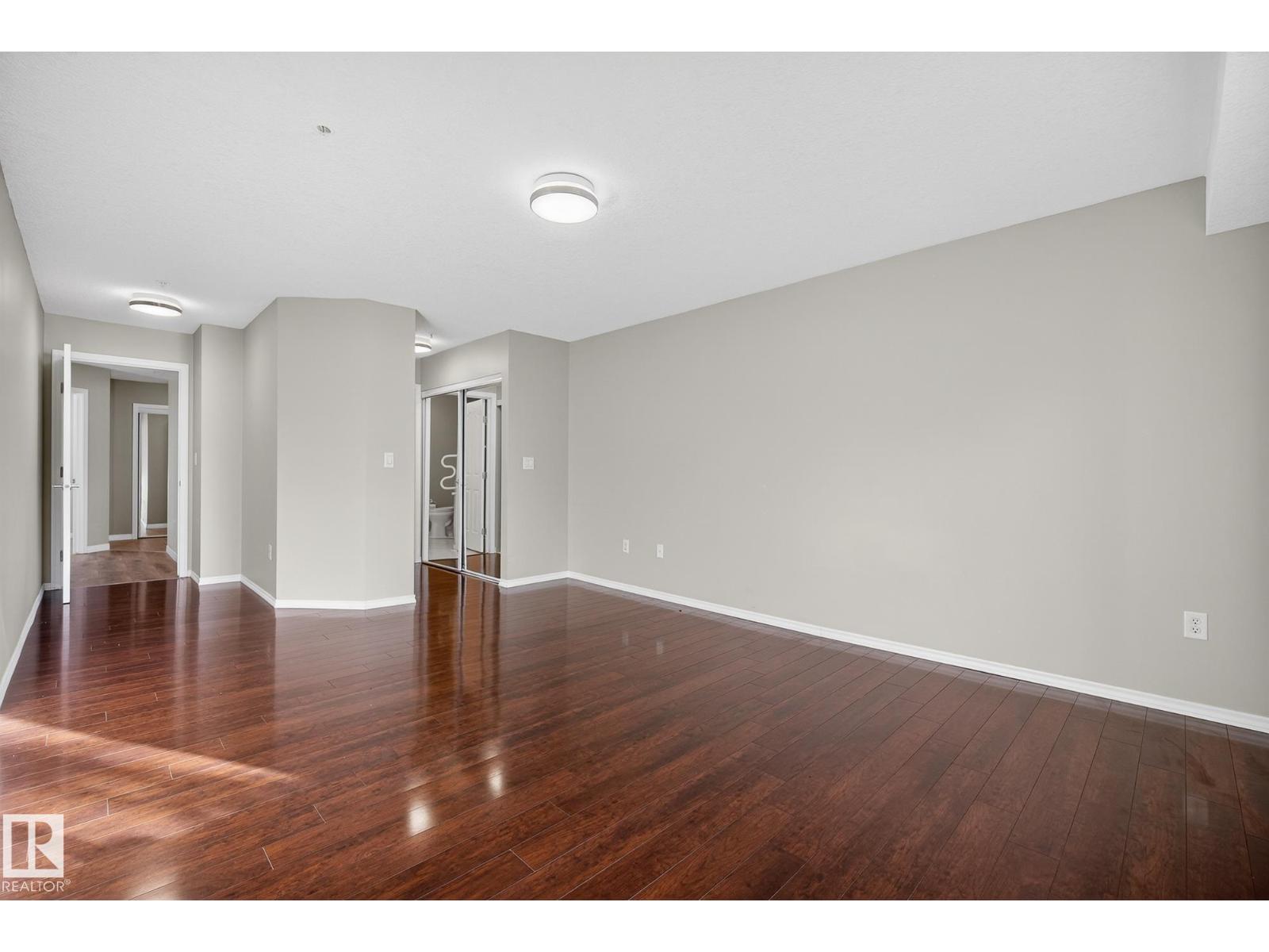 #104 10308 114 ST NW - 8