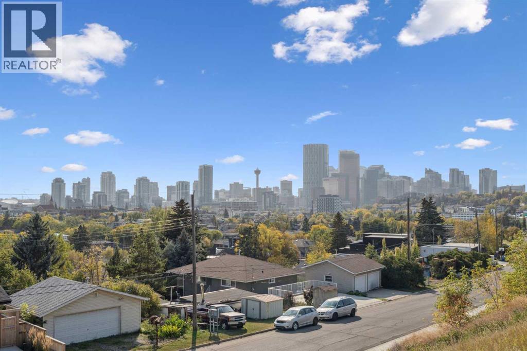 Single Family House for Sale in   Street NE Renfrew Calgary 