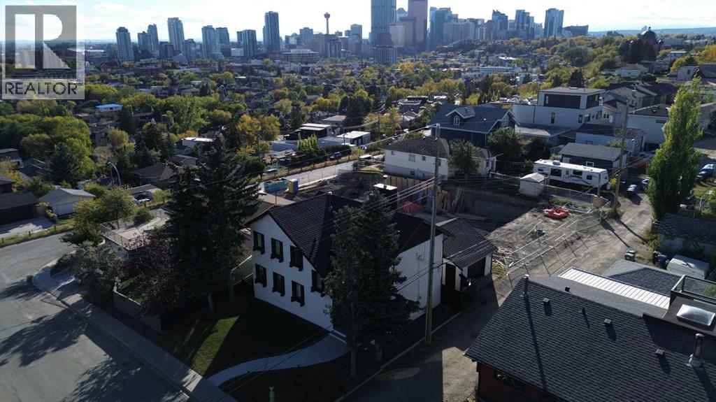 Single Family House for Sale in   Street NE Renfrew Calgary 