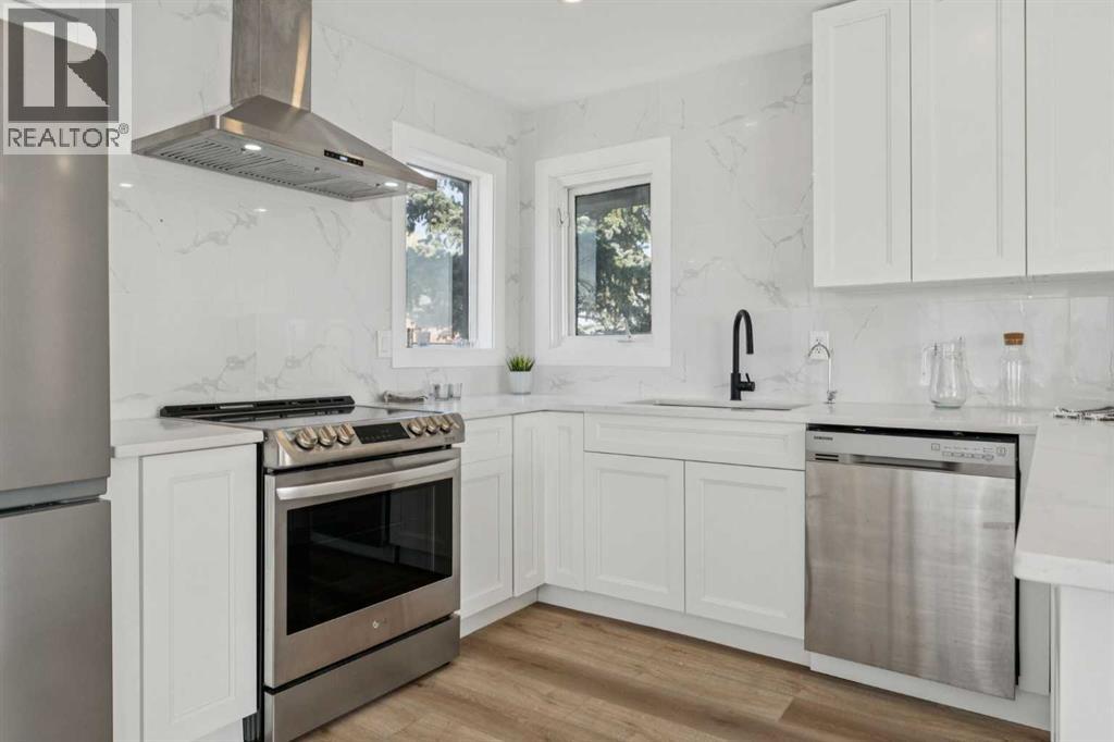 Single Family House for Sale in   Street NE Renfrew Calgary 