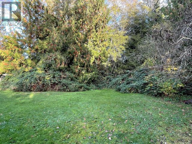 5044 MANSON AVE, Powell River