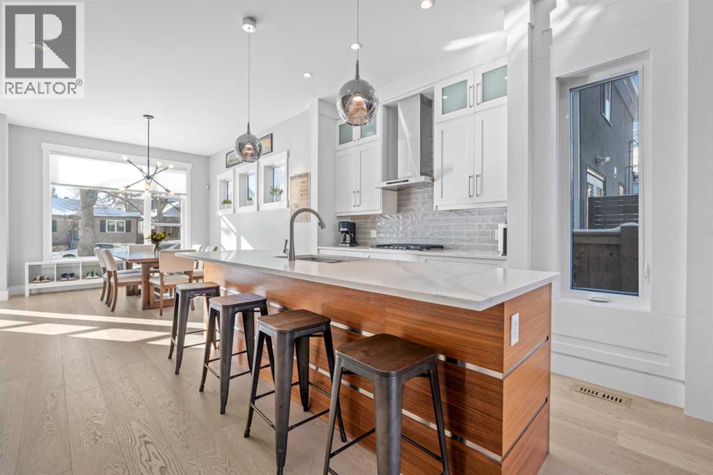 Single Family House for Sale in   Avenue NE Renfrew Calgary 