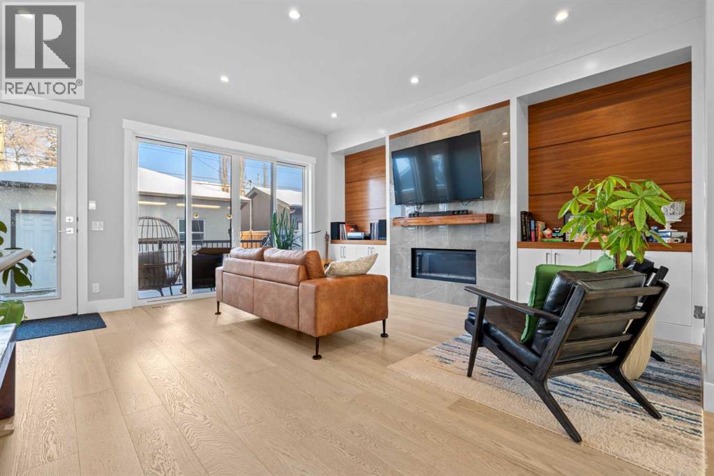 Single Family House for Sale in   Avenue NE Renfrew Calgary 