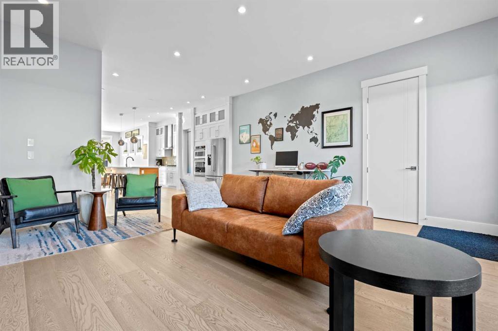 Single Family House for Sale in   Avenue NE Renfrew Calgary 