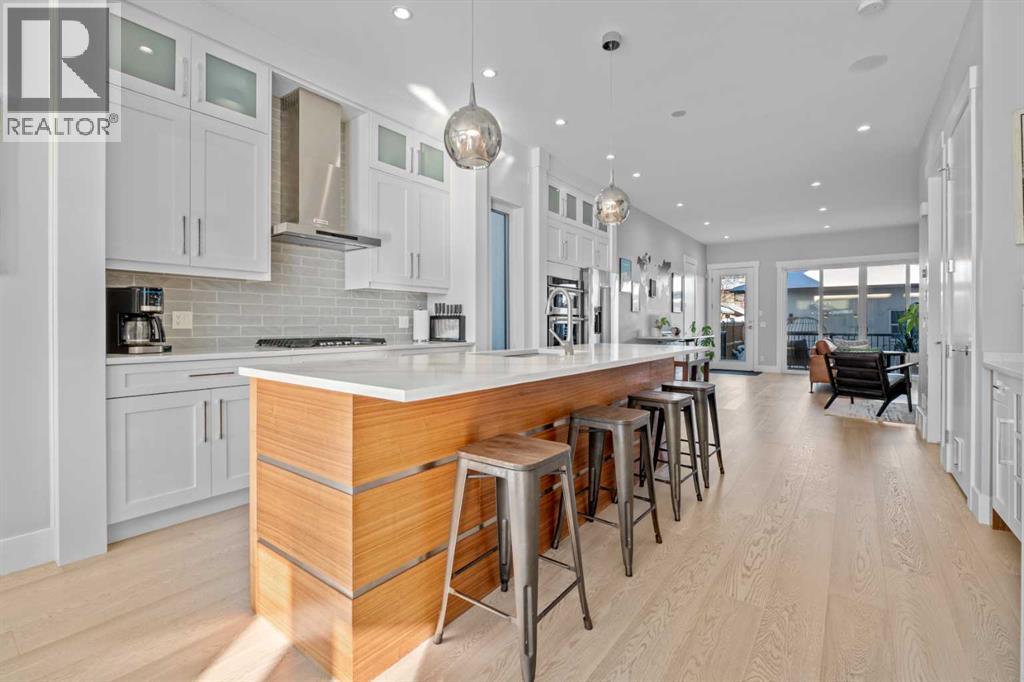 Single Family House for Sale in   Avenue NE Renfrew Calgary 