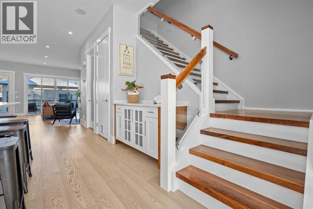 Single Family House for Sale in   Avenue NE Renfrew Calgary 