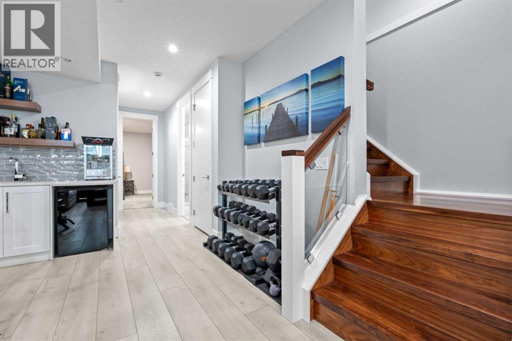 Single Family House for Sale in   Avenue NE Renfrew Calgary 