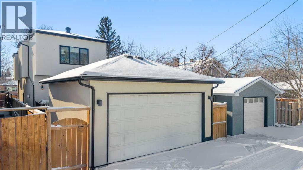 Single Family House for Sale in   Avenue NE Renfrew Calgary 