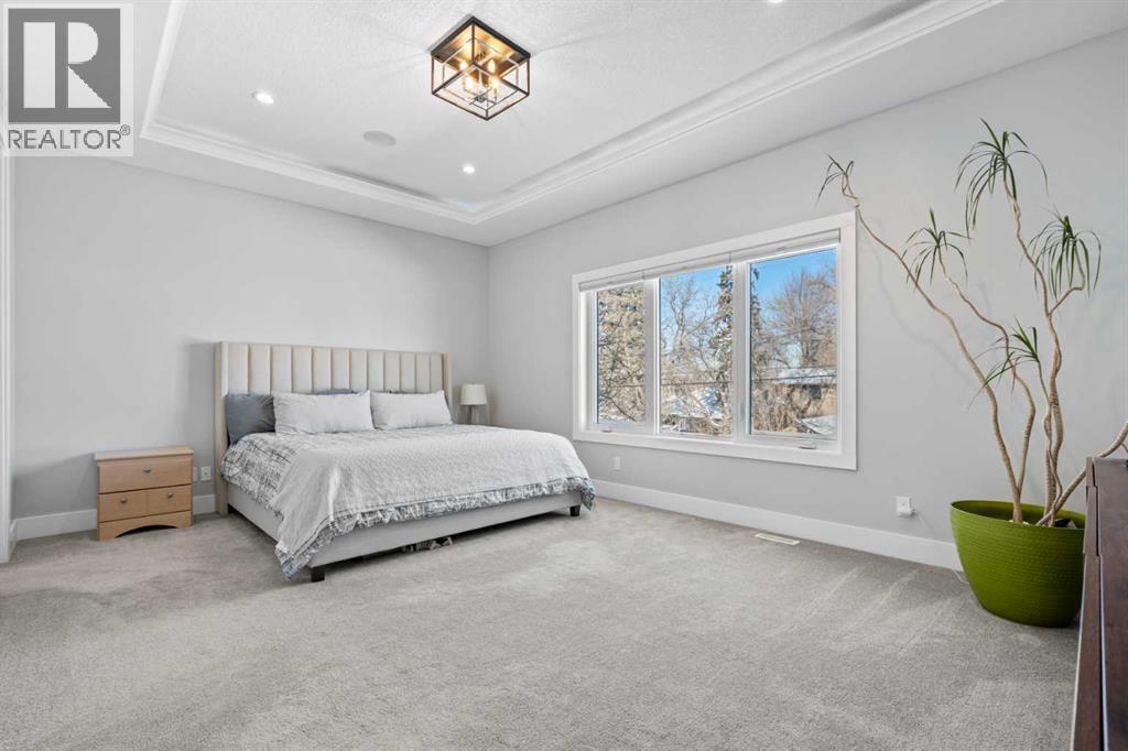 Single Family House for Sale in   Avenue NE Renfrew Calgary 