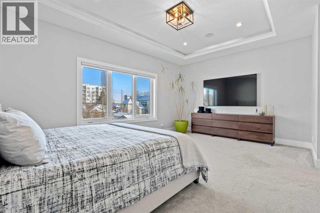 Single Family House for Sale in   Avenue NE Renfrew Calgary 