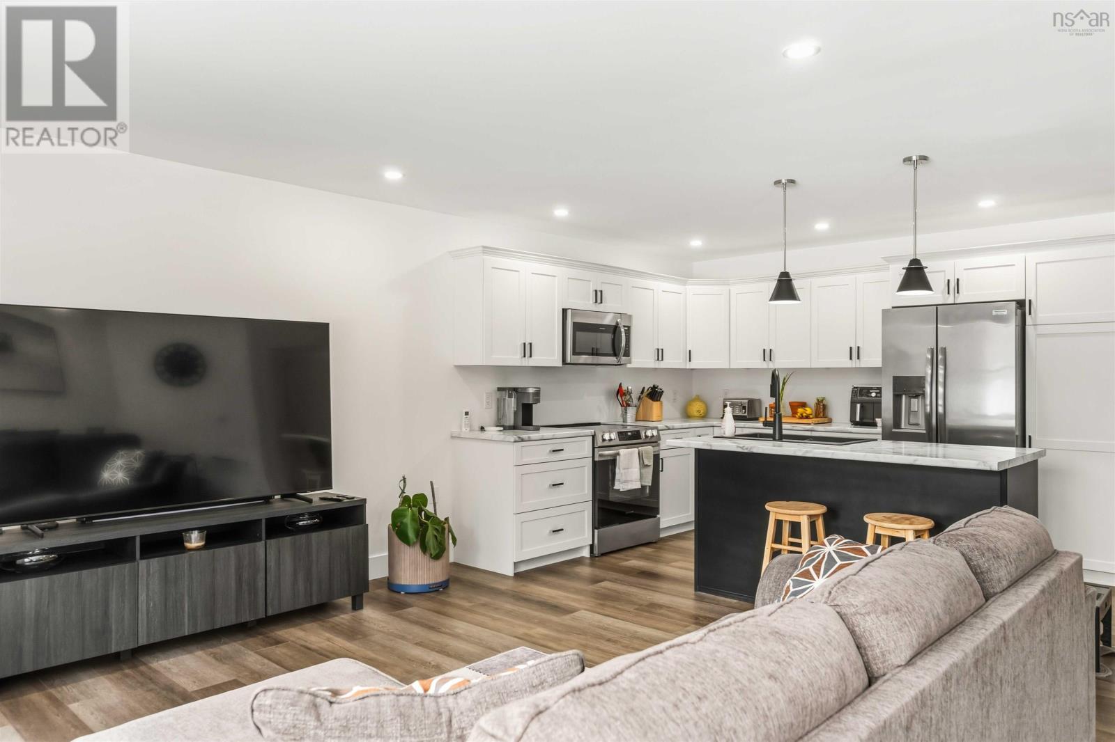 Property 10 of 51 of 1129 Percy Court