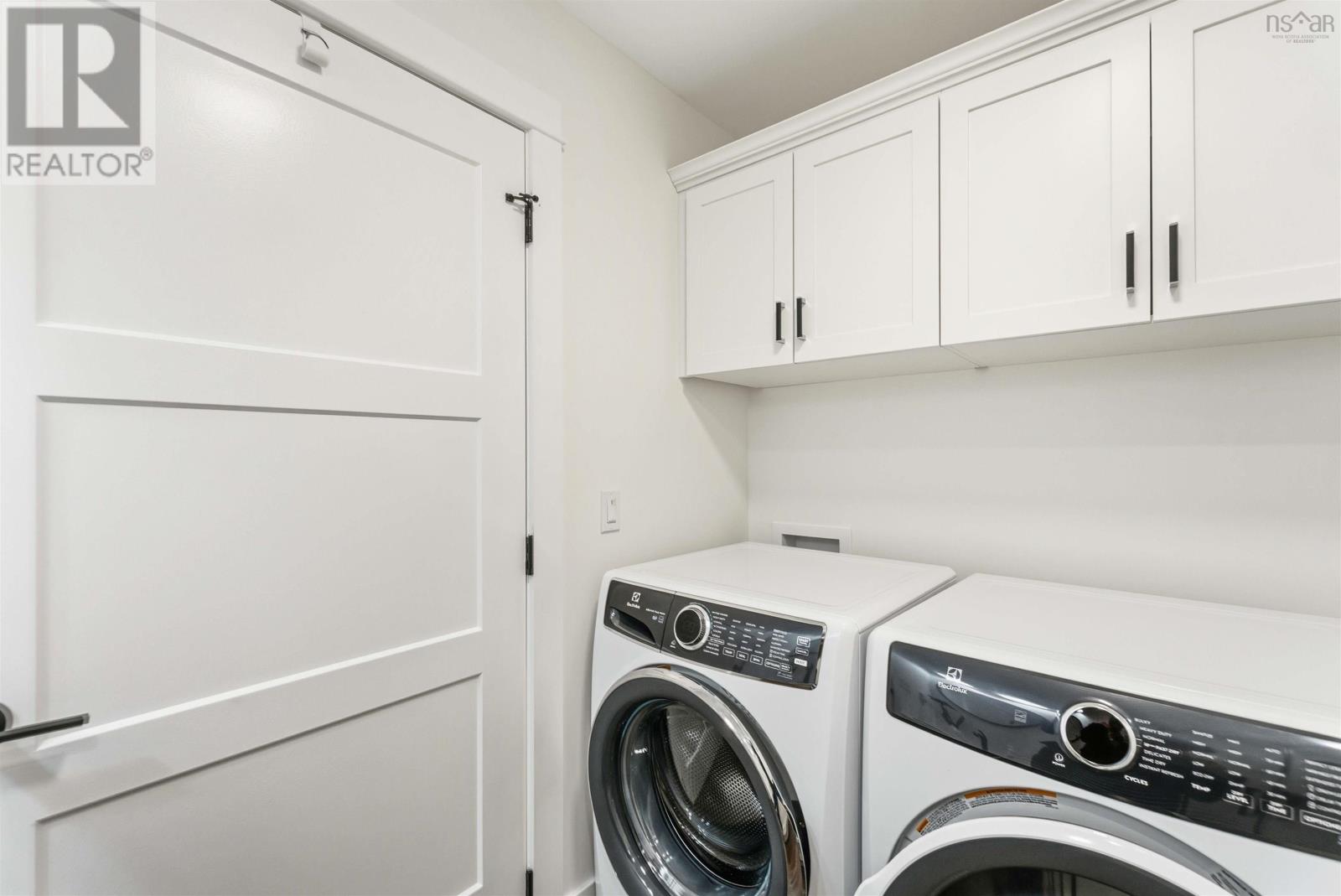 Property 31 of 51 of 1129 Percy Court