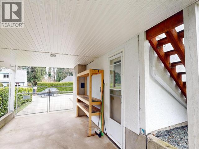 6635 DRAKE STREET, Powell River