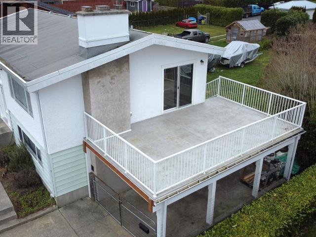 6635 DRAKE STREET, Powell River