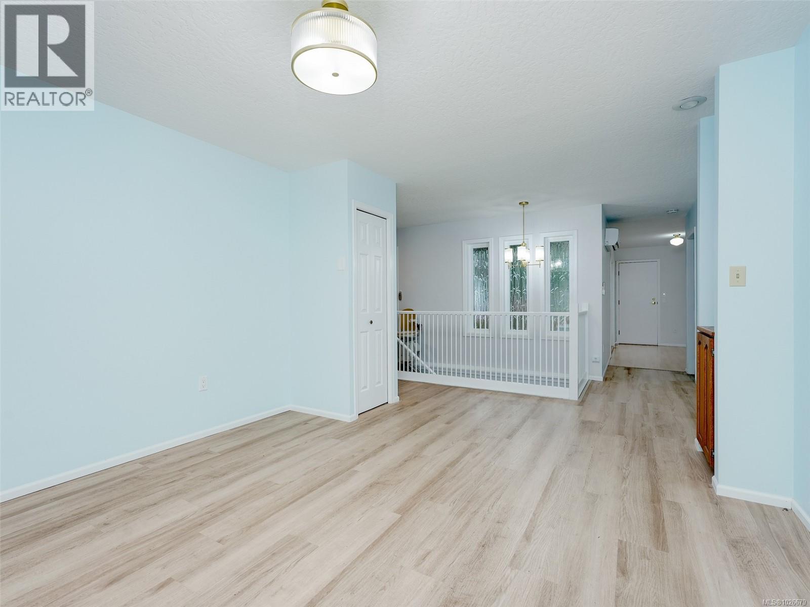 4220 Wakefield Pl, Saanich