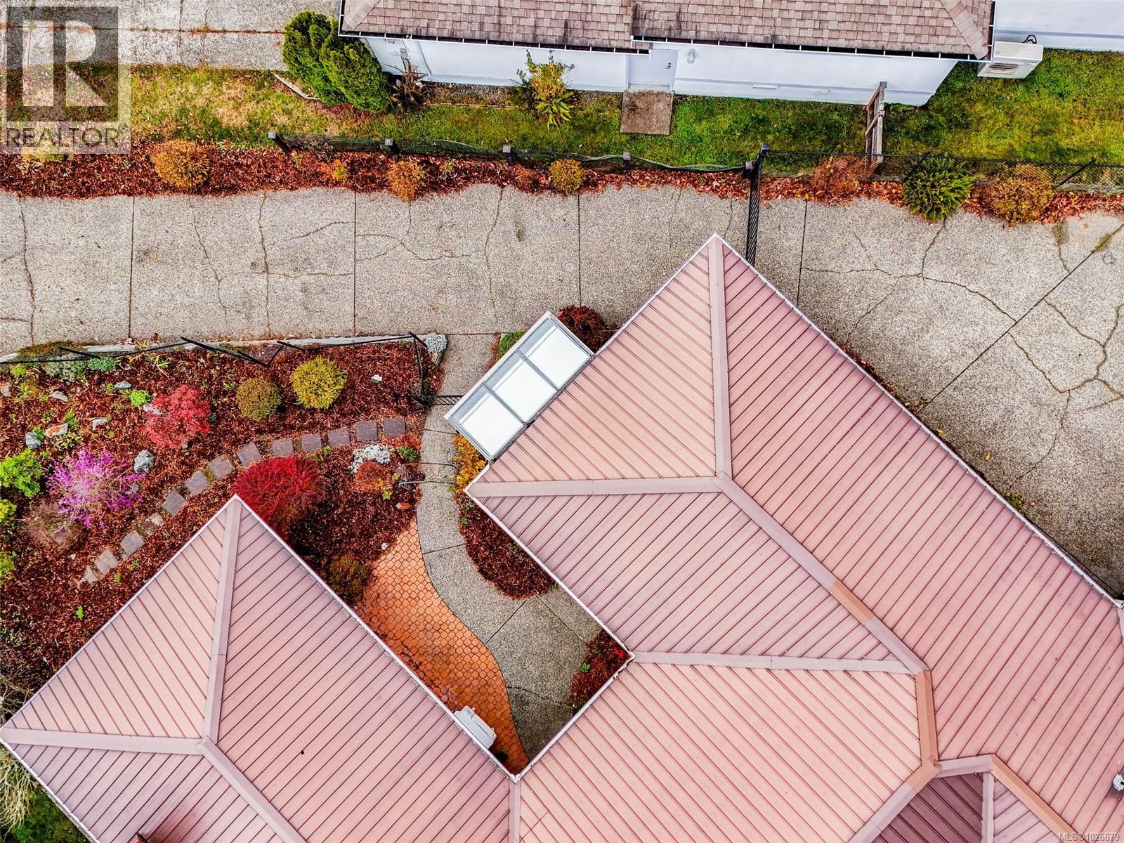 4220 Wakefield Pl, Saanich