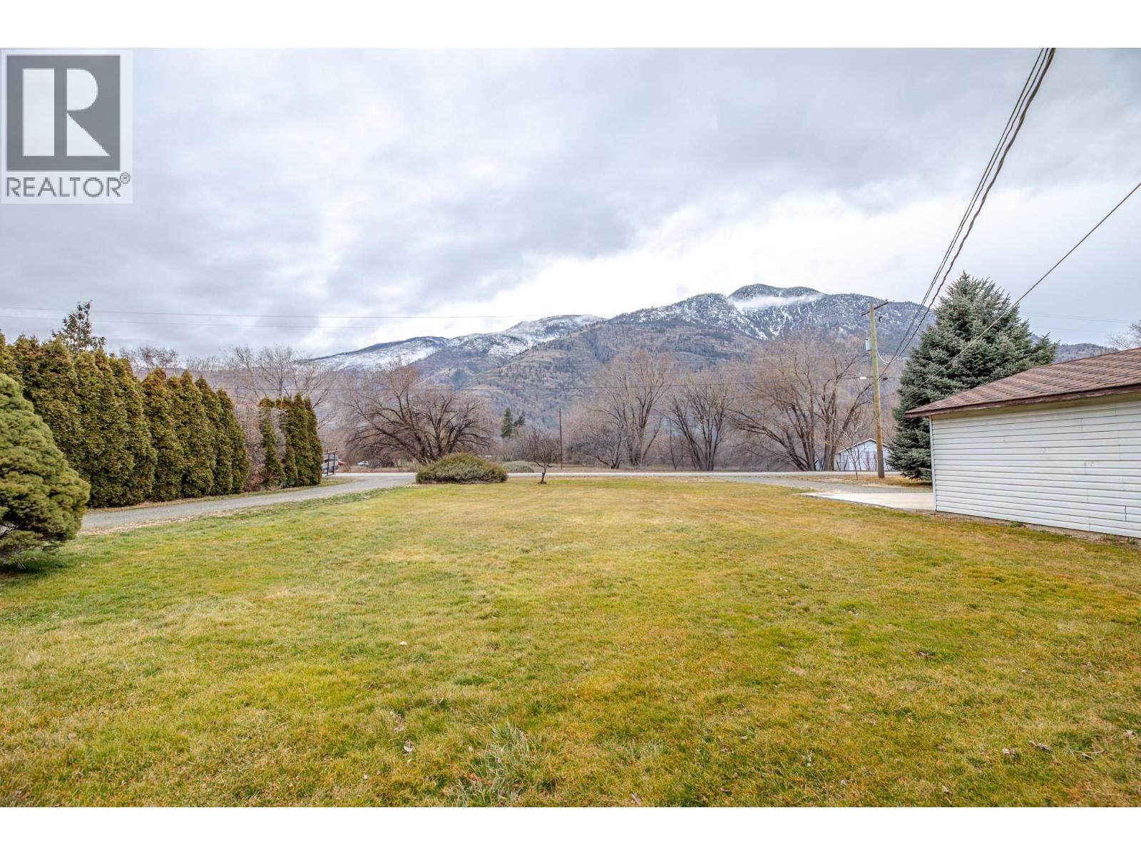 2096 Main Street, Cawston