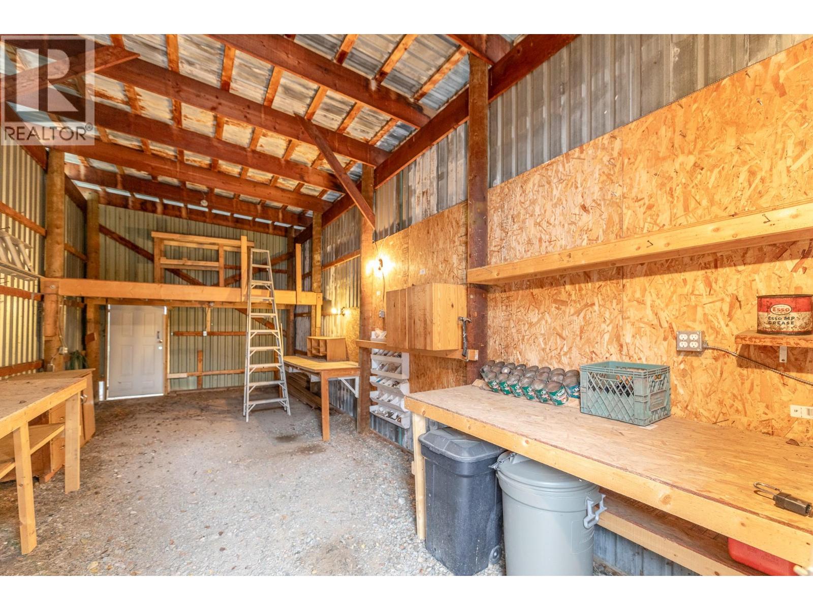 2096 Main Street, Cawston