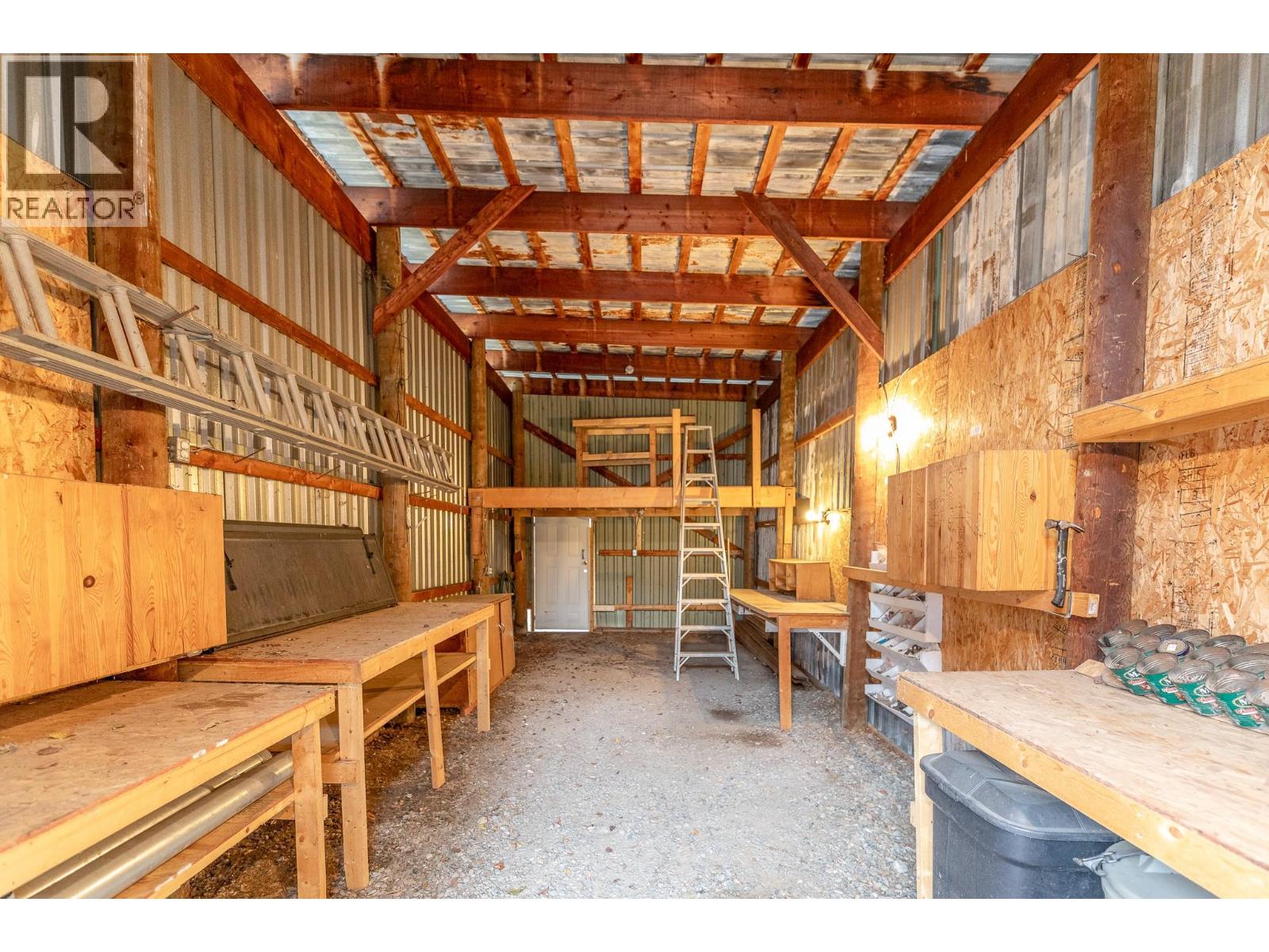 2096 Main Street, Cawston